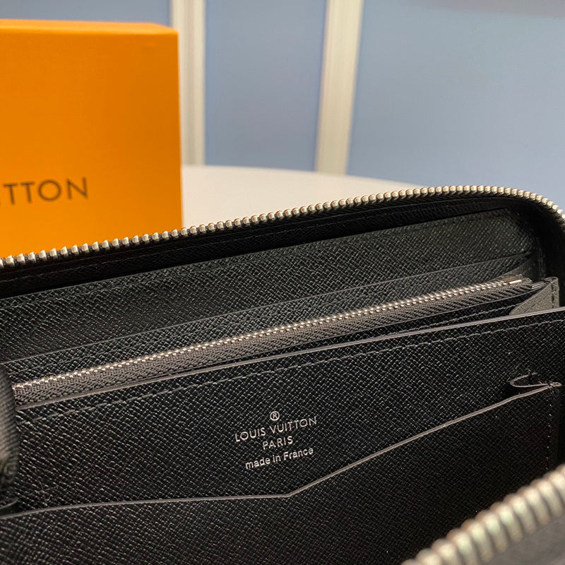 COZY - LOV Wallets - 512