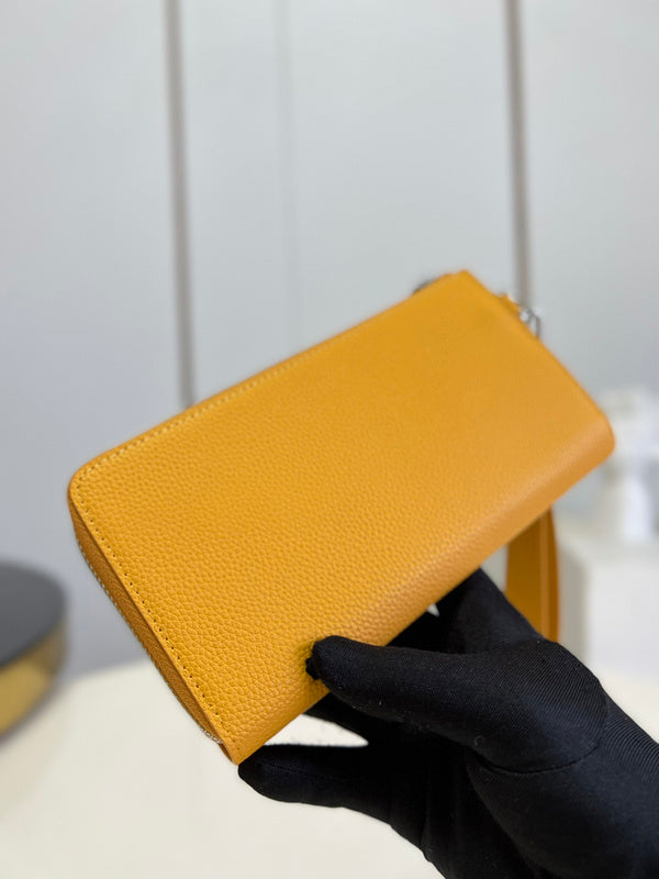 COZY - LOV Wallets - 409