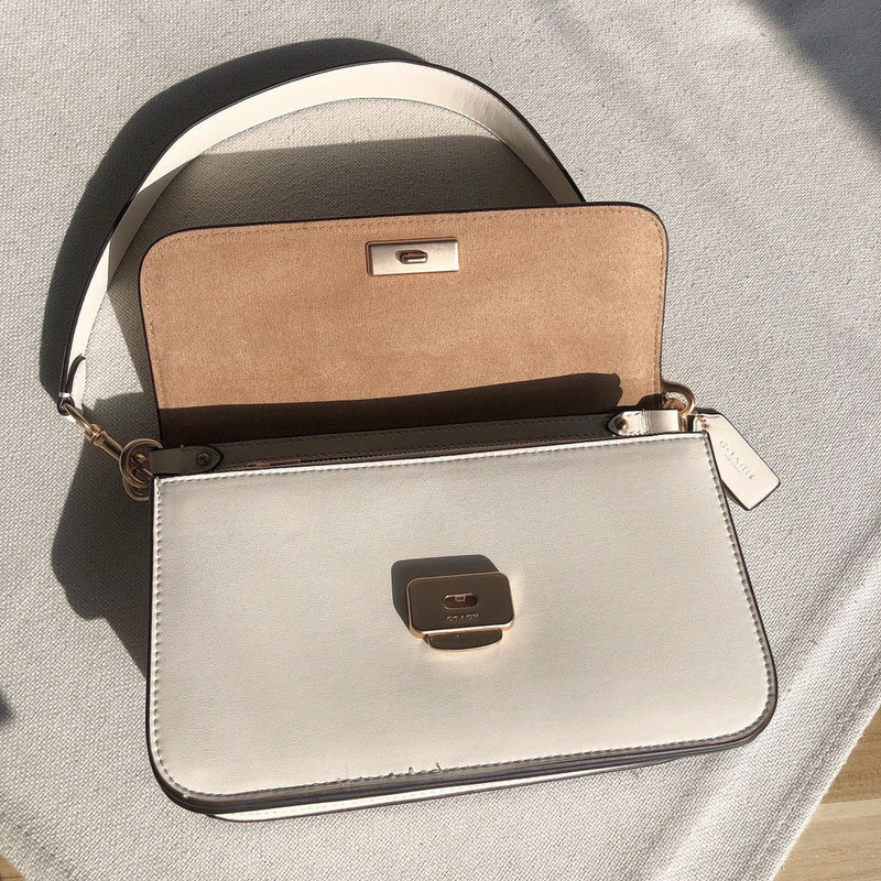 COZY - CAH Bags - 205