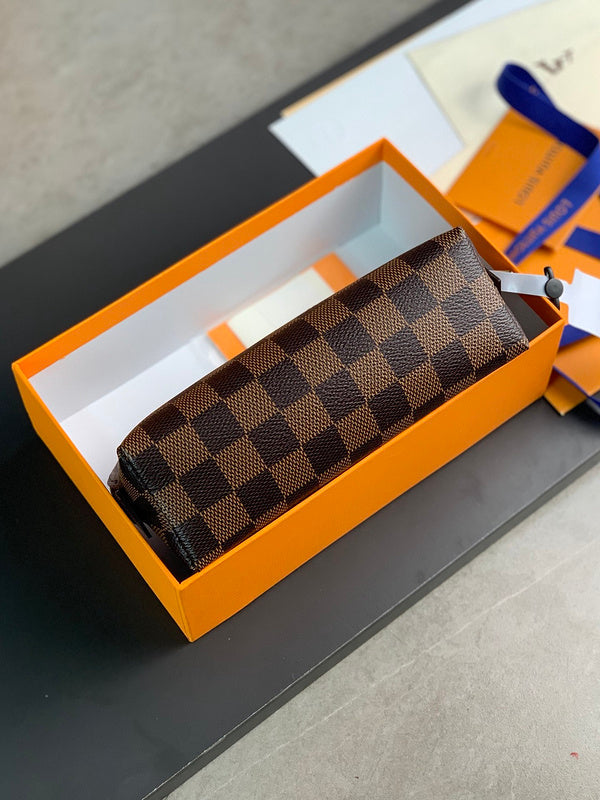 COZY - LOV Wallets - 290