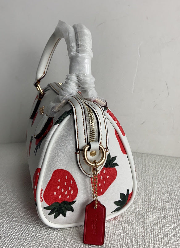 COZY - CAH Bags - 215