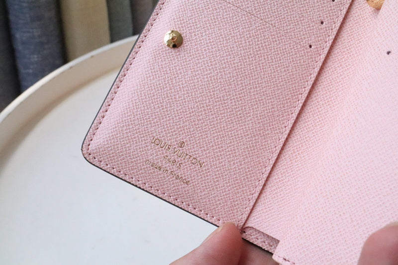 COZY - LOV Wallets - 480