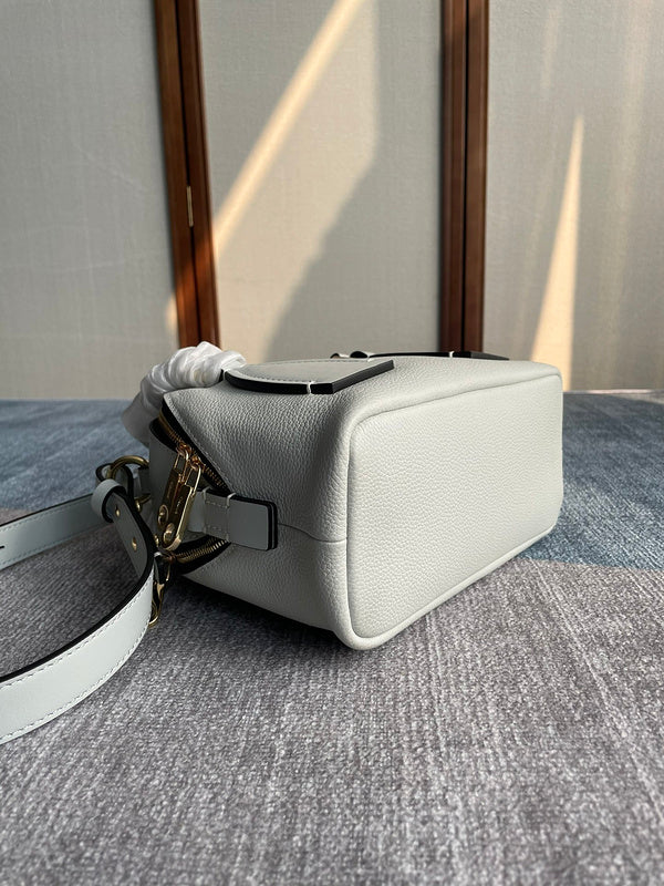 COZY - CLE Bags - 038