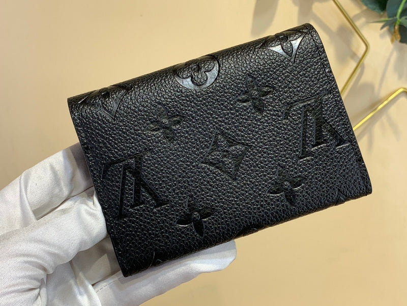 COZY - LOV Wallets - 180