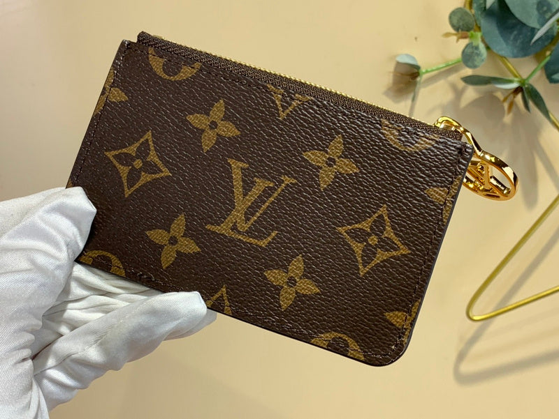 COZY - LOV Wallets - 254