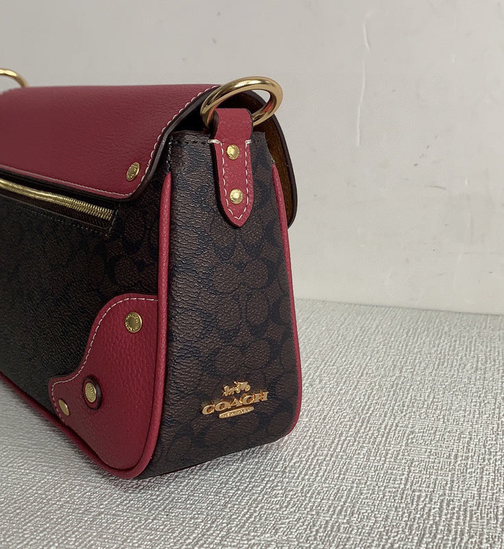 COZY - CAH Bags - 209