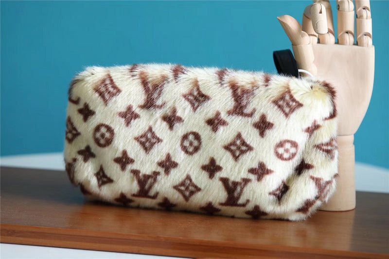 COZY - LOV Lady Bags - 1962