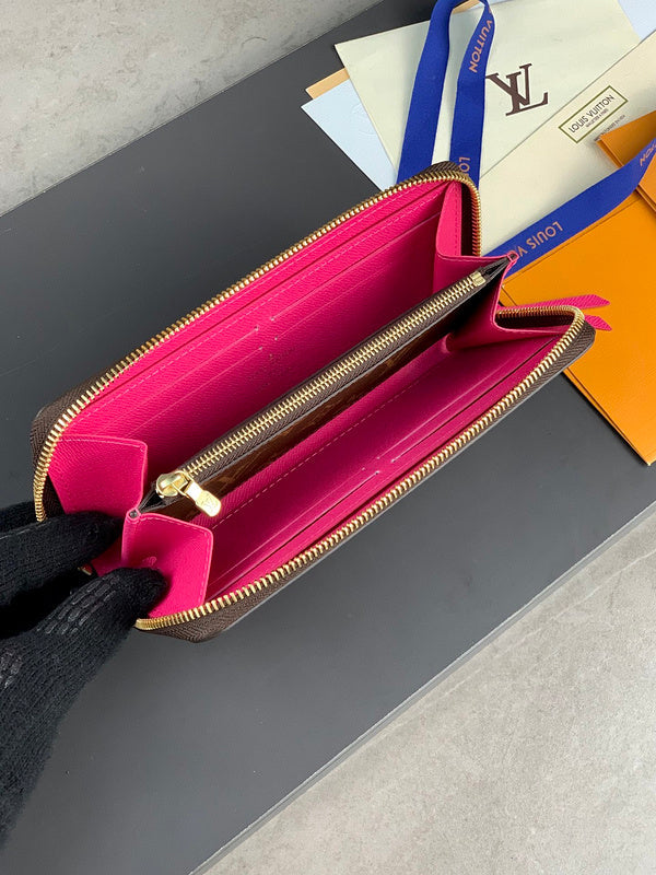 COZY - LOV Wallets - 169
