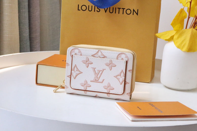 COZY - LOV Wallets - 484