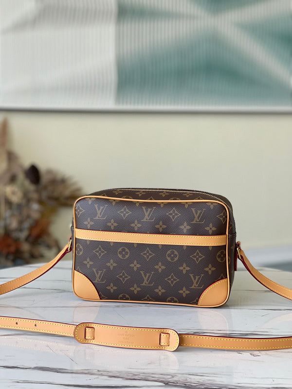 COZY - LV Bags - 2816