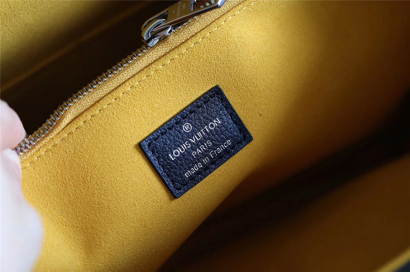 COZY - LOV Lady Bags - 1969