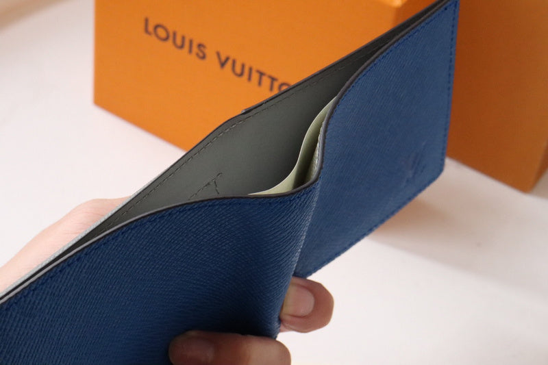 COZY BAGS - LOV Wallets - 645