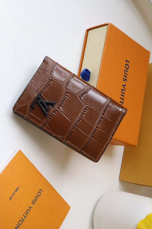 COZY - LOV Wallets - 490