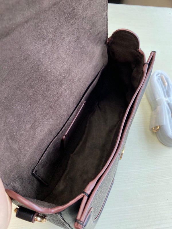 COZY - CAH Bags - 470