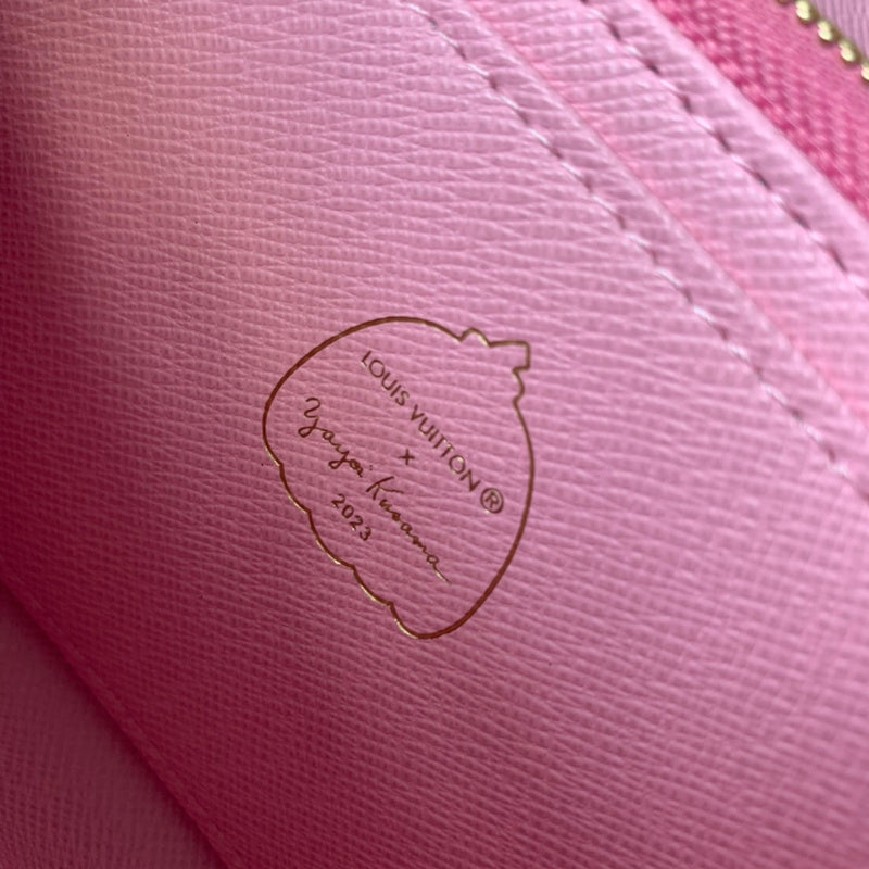 COZY - LOV Wallets - 227
