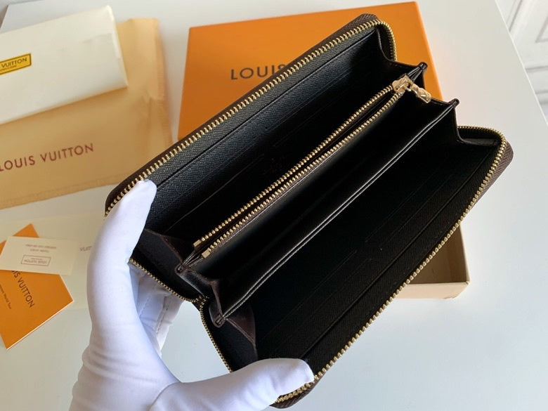 COZY BAGS - LOV Wallets - 695