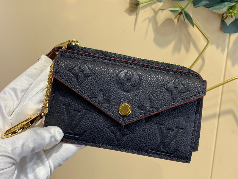 COZY - LOV Wallets - 236