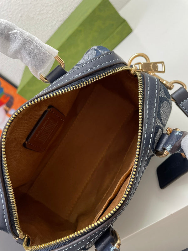 COZY - CAH Bags - 310