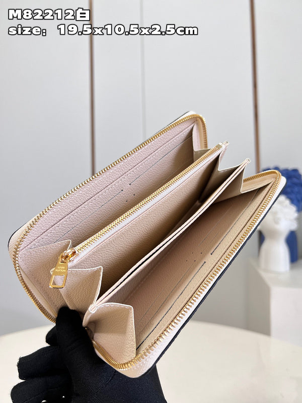 COZY - LOV Wallets - 183