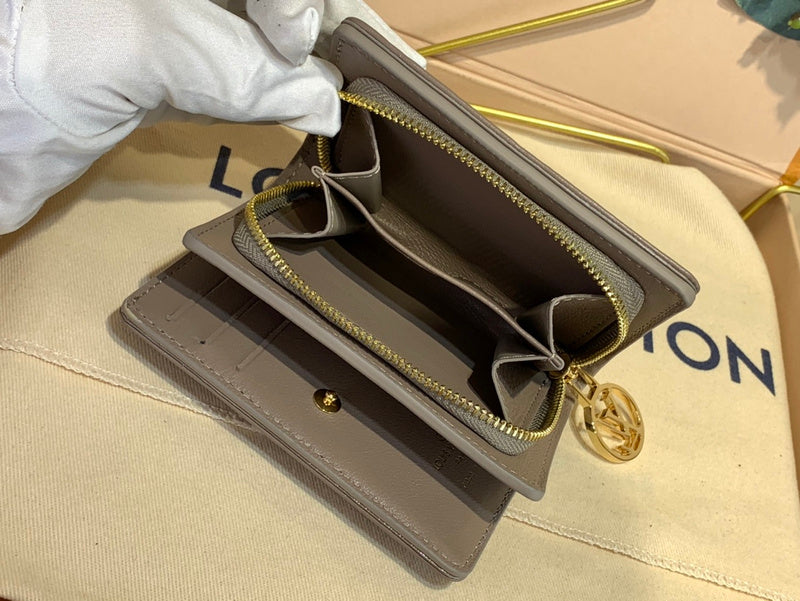 COZY - LOV Wallets - 332