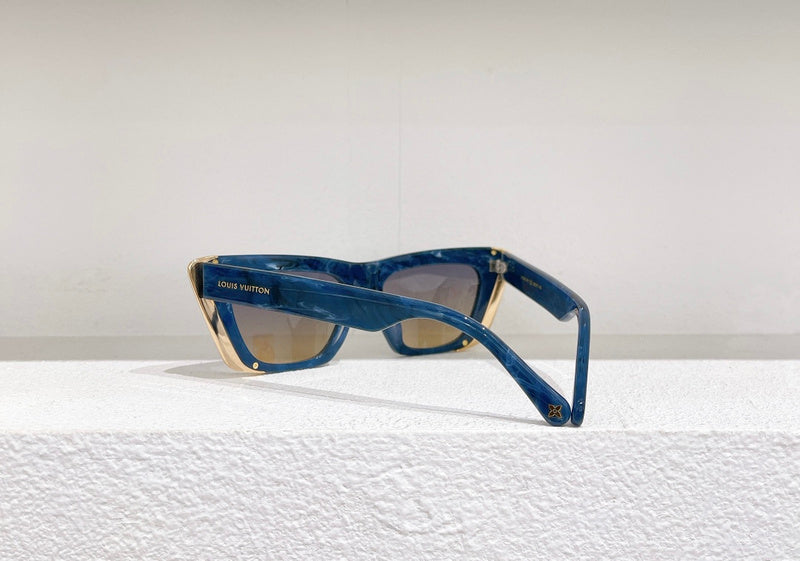 COZY - LOV Sunglasses - 104