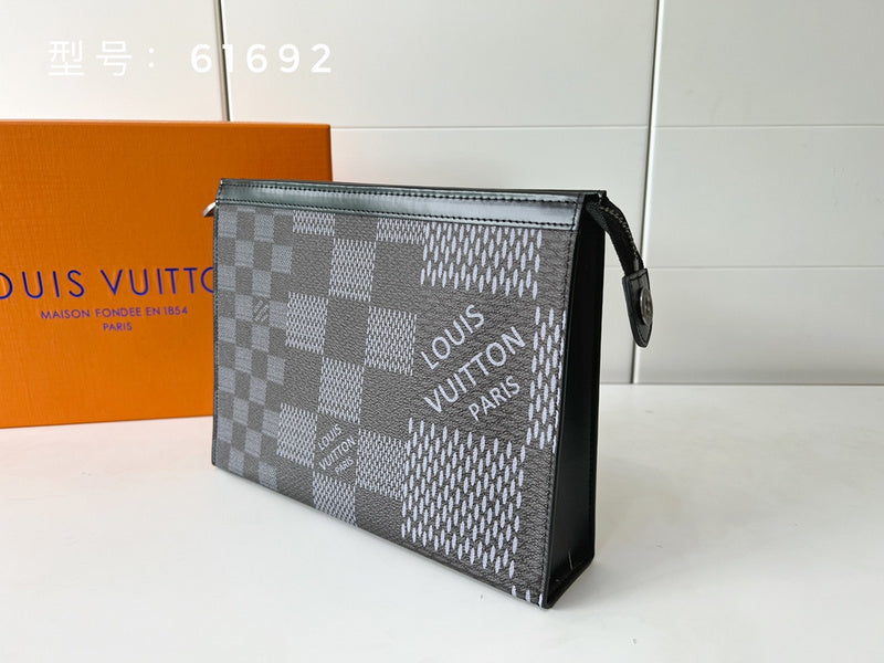 COZY BAGS - LOV Wallets - 670