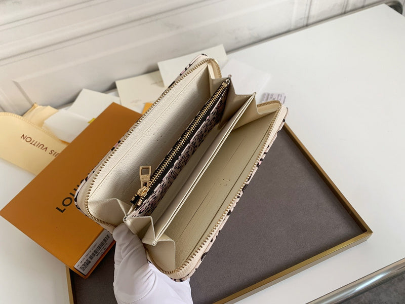 COZY BAGS - LOV Wallets - 741