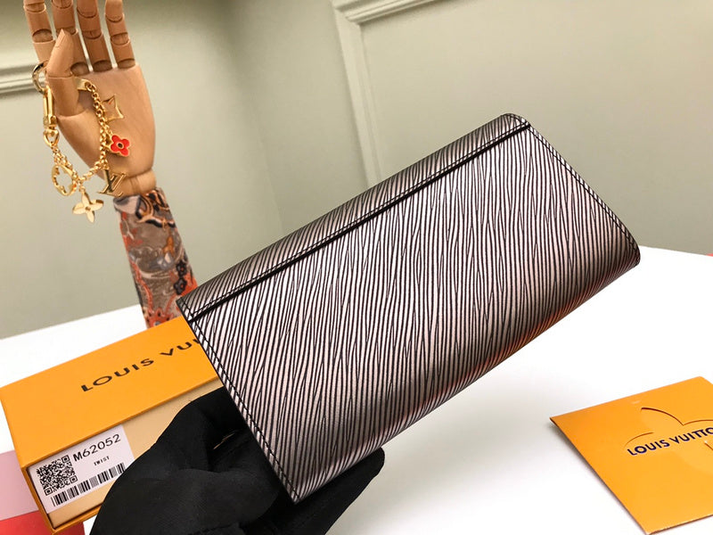 COZY BAGS - LOV Wallets - 398