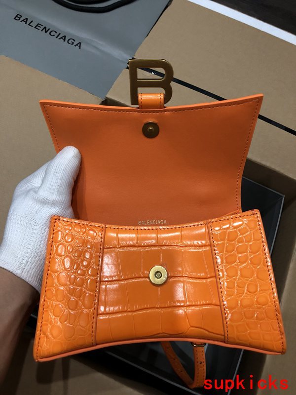COZY BAGS - BG Hourglass Bags - 122