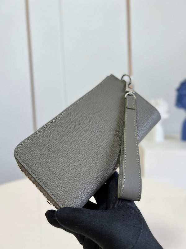 COZY - LOV Wallets - 419