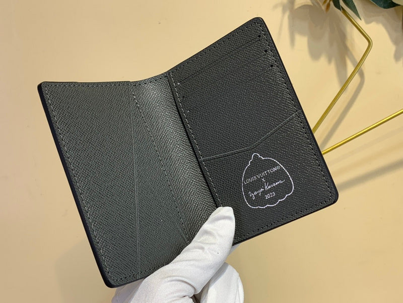 COZY - LOV Wallets - 211