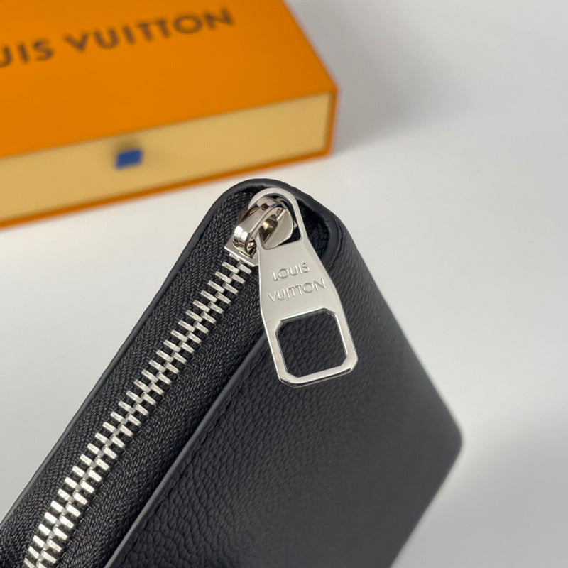 COZY - LOV Wallets - 079
