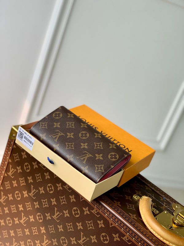 COZY - LOV Wallets - 227