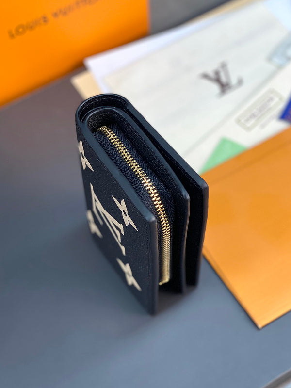 COZY - LOV Wallets - 026