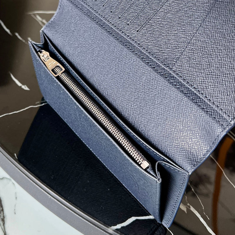 COZY - LOV Wallets - 067
