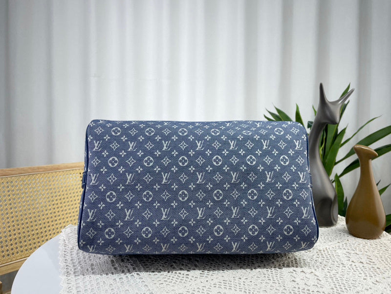 JB - LOV Travel Bags - 050