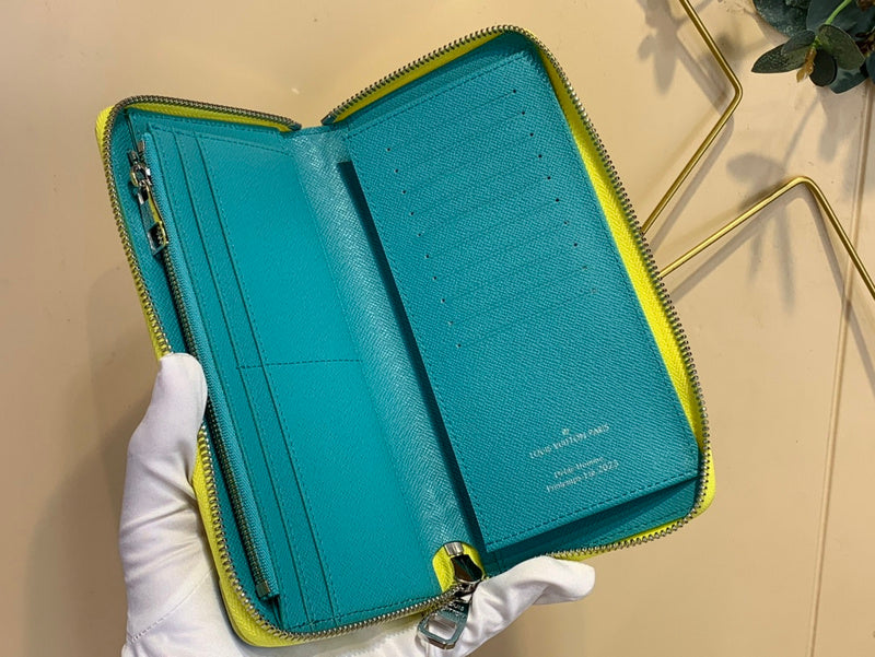 COZY - LOV Wallets - 203