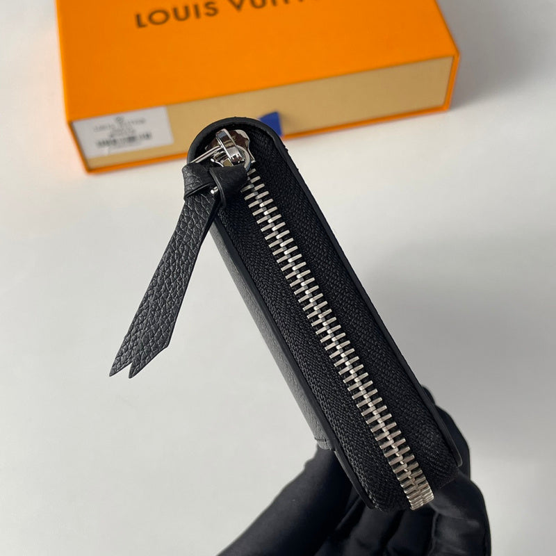 COZY - LOV Wallets - 086