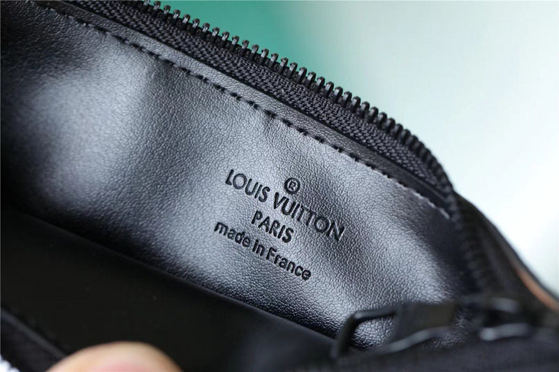 COZY BAGS - LOV Card Case - 076