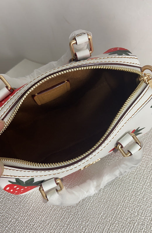 COZY - CAH Bags - 215