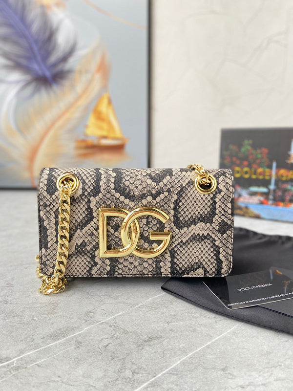 COZY - DAG Bags - 171