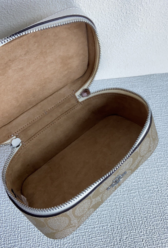 COZY - CAH Bags - 077