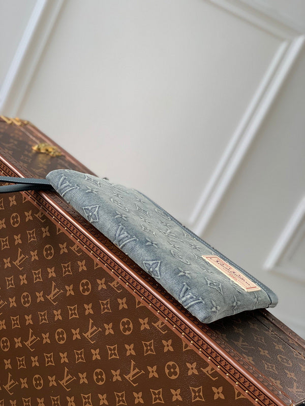 COZY - LOV Wallets - 154