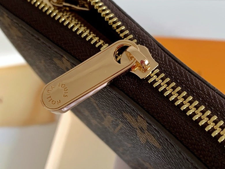 COZY BAGS - LOV Wallets - 714