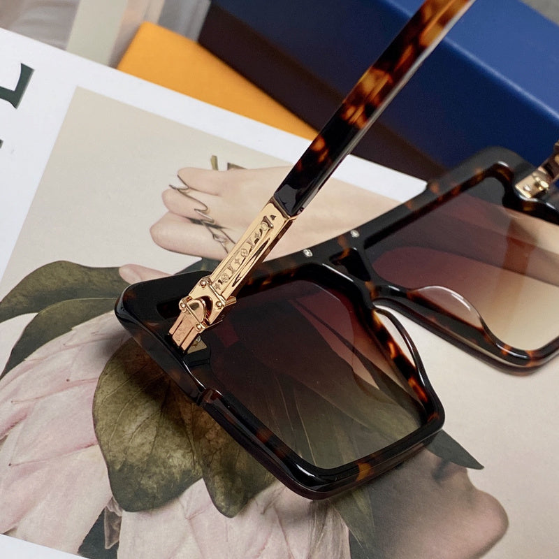 JB - LOV Sunglasses - 103