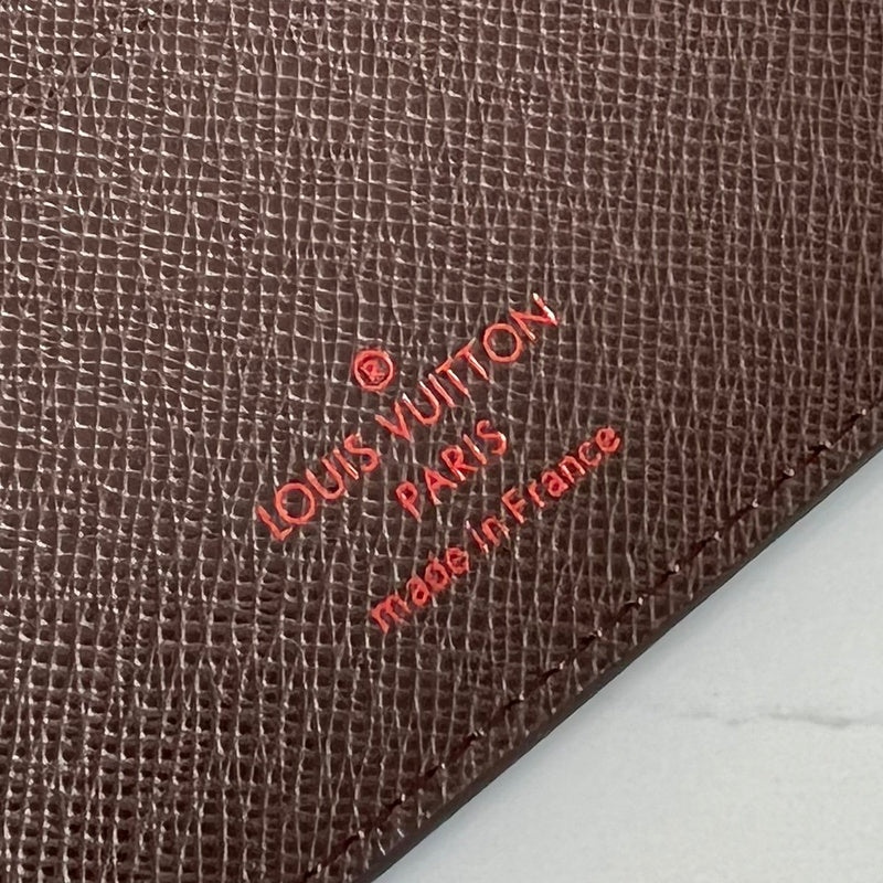 COZY - LOV Wallets - 104