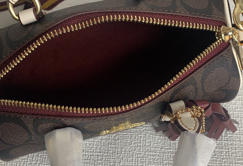COZY - CAH Bags - 204