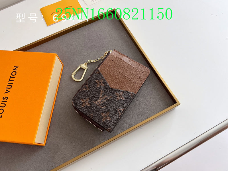COZY BAGS - LOV Wallet - 085