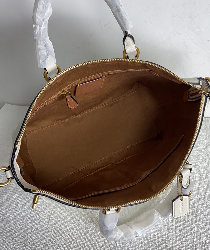 COZY - CAH Bags - 227