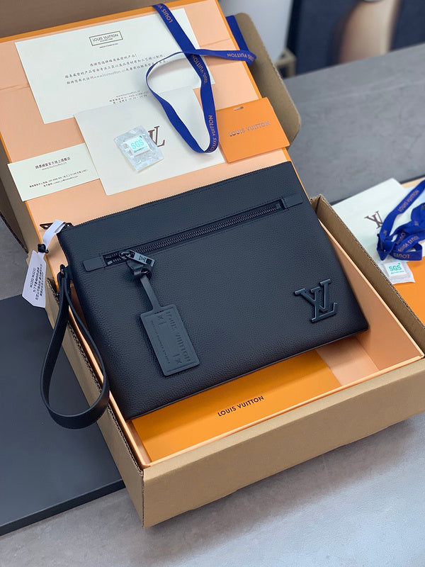 COZY - LOV Wallets - 209
